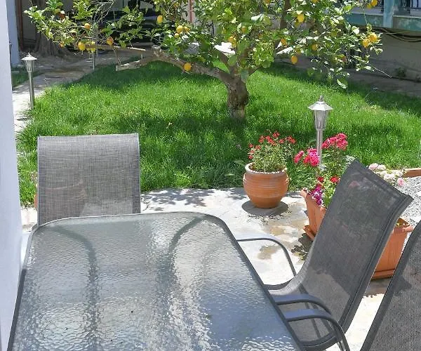 Ferienhaus The Olive Garden House Charaki