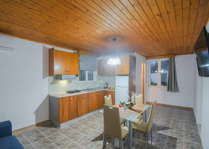 The Olive Garden House האראקי