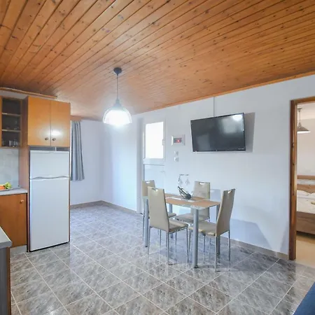 The Olive Garden House Prázdninový dům Haraki