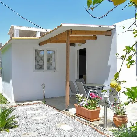 The Olive Garden House Hébergement de vacances Haraki